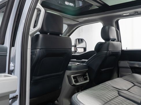 Used 2024 Ford F450 Limited w/ FX4 Off-Road Package image 60