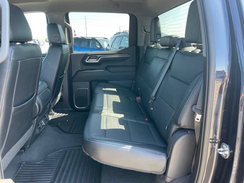 Used 2023 Chevrolet Silverado 1500 LT AWD/4WD image 9