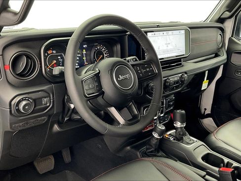 New 2025 Jeep Wrangler Unlimited Rubicon image 4