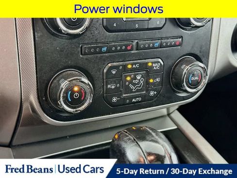 Used 2016 Ford Expedition XLT w/ Equipment Group 202A AWD/4WD image 20