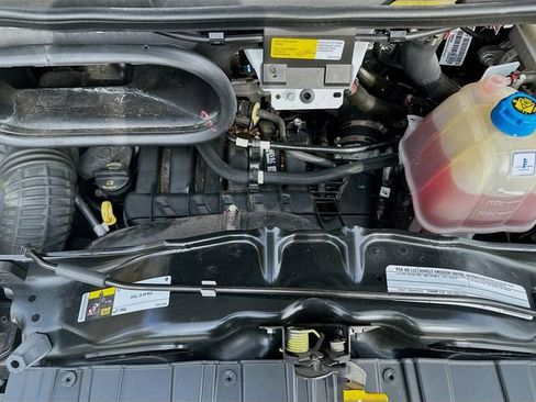 Used 2023 RAM ProMaster 2500 w/ Convenience Group image 26