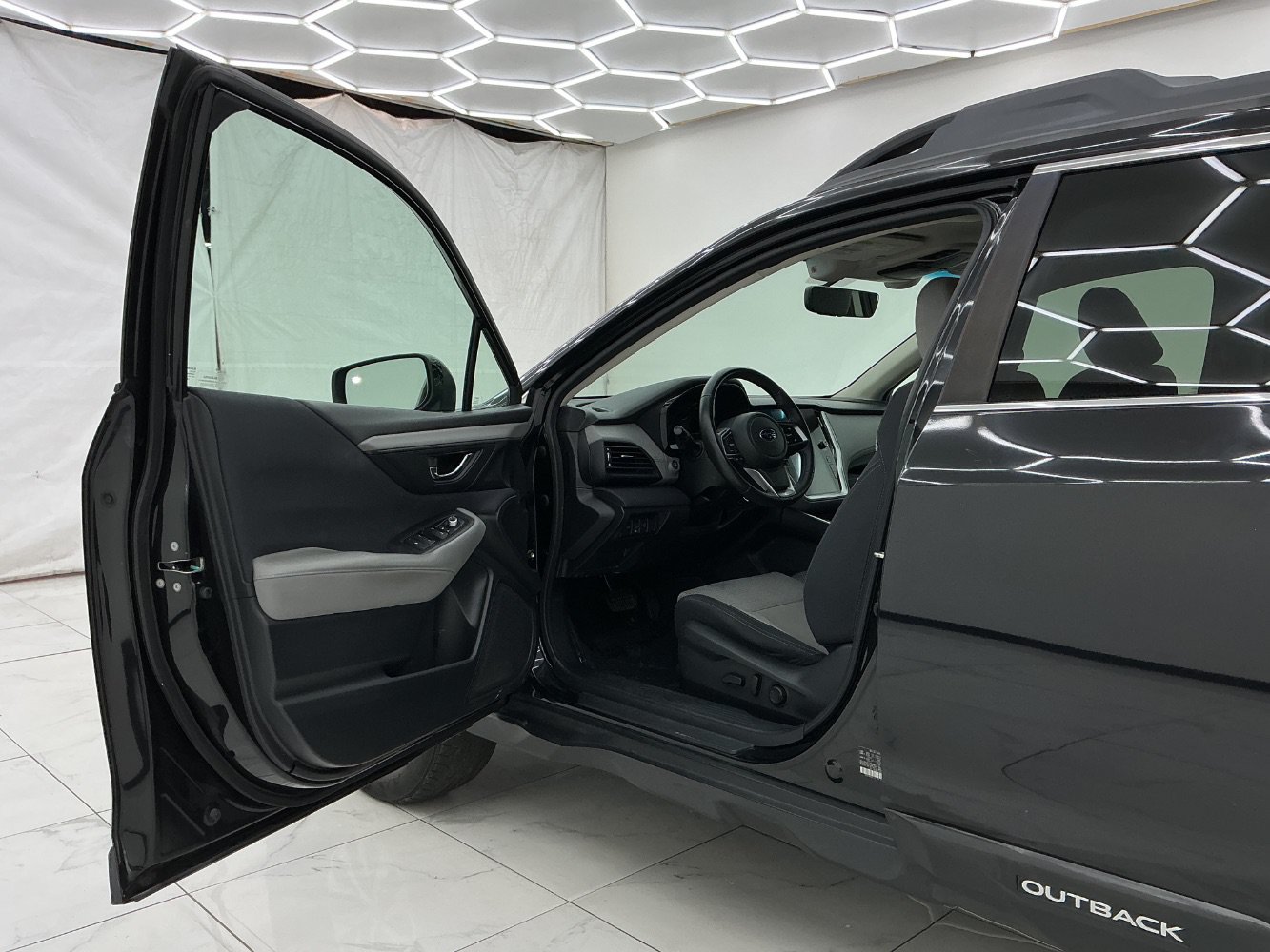 Used 2020 Subaru Outback Premium w/ Popular Package #1 AWD/4WD image 16