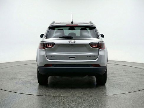 Used 2025 Jeep Compass Limited AWD/4WD image 6