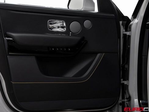 Used 2024 Rolls-Royce Cullinan image 24