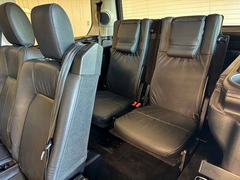 Used 2016 Land Rover LR4 HSE LUX AWD/4WD image 36