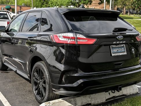 Certified 2023 Ford Edge ST-Line w/ Class II Trailer Tow Package AWD/4WD image 8