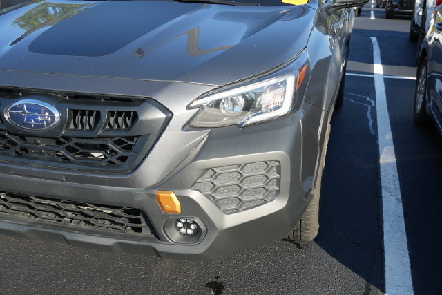 Used 2025 Subaru Outback Wilderness AWD/4WD image 7