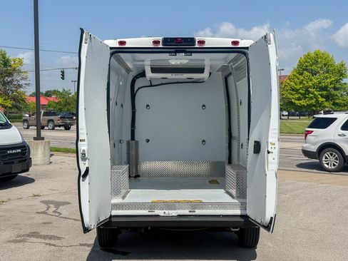 Used 2024 RAM ProMaster 1500 w/ Convenience Group FWD image 12