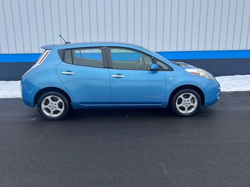 Used 2011 Nissan Leaf SL image 4