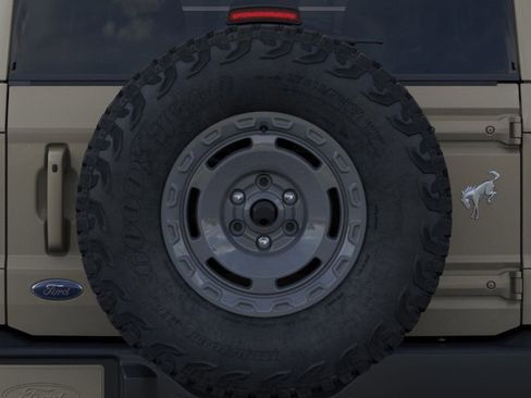 New 2025 Ford Bronco Outer Banks w/ Sasquatch Package image 24