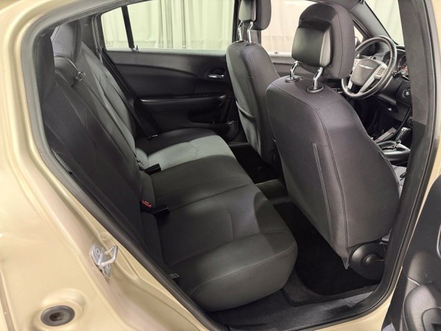Used 2013 Chrysler 200 Touring FWD image 10