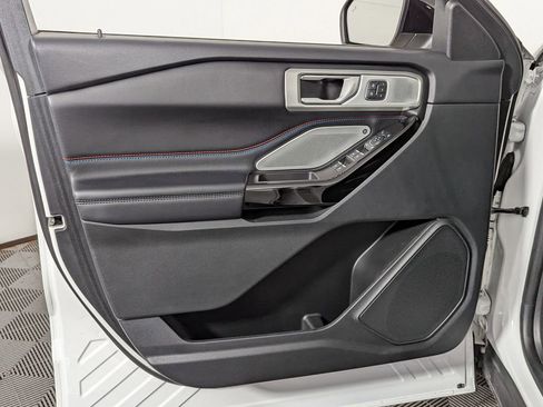 Used 2022 Ford Explorer ST w/ Equipment Group 401A image 15