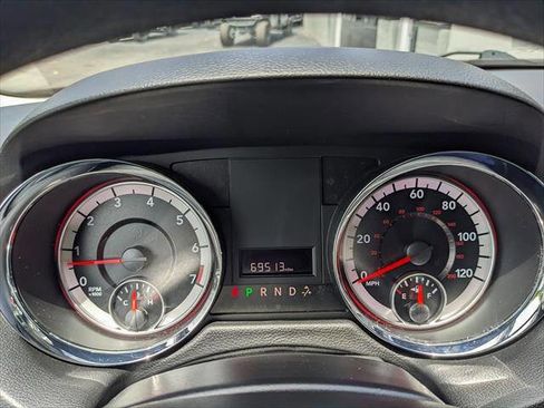 Used 2020 Dodge Grand Caravan SE w/ UConnect Hands-Free Group FWD image 20