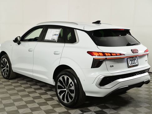 New 2026 Audi Q3 quattro 2.0T image 3
