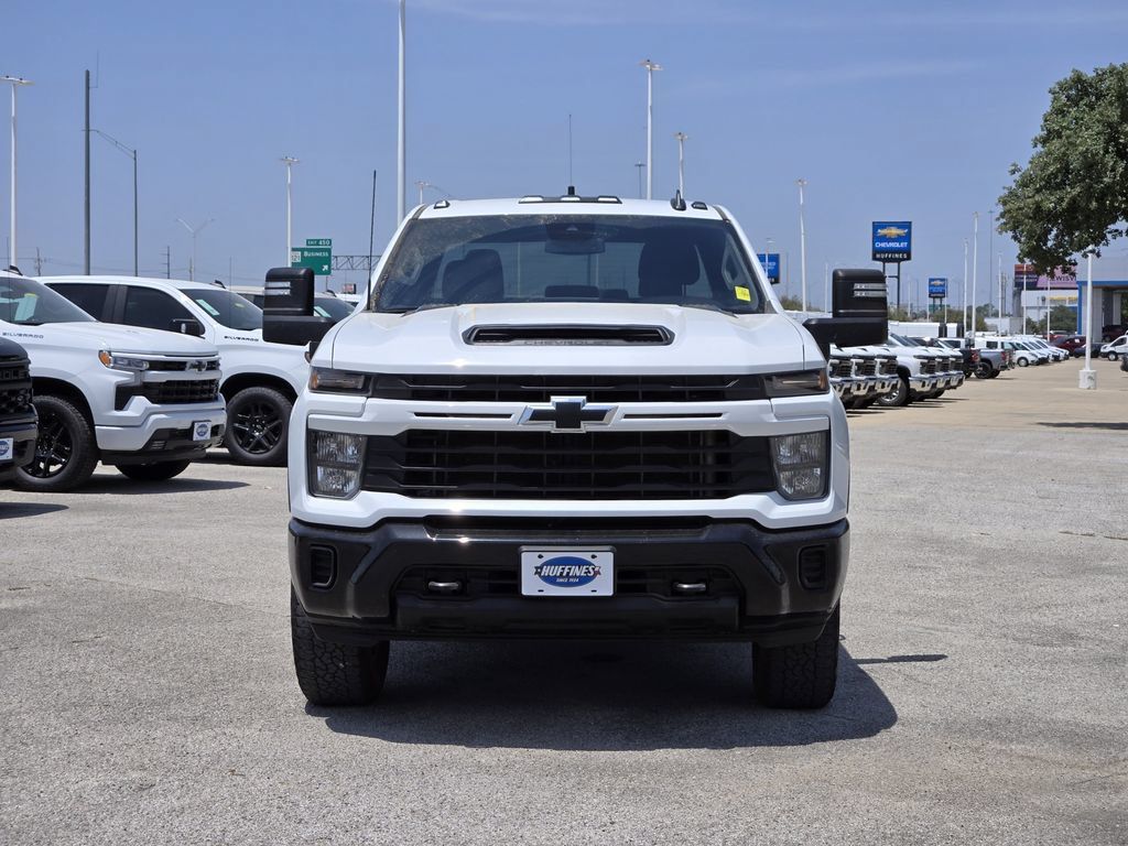 Used 2024 Chevrolet Silverado 2500 Custom w/ Custom Value Package AWD/4WD image 2