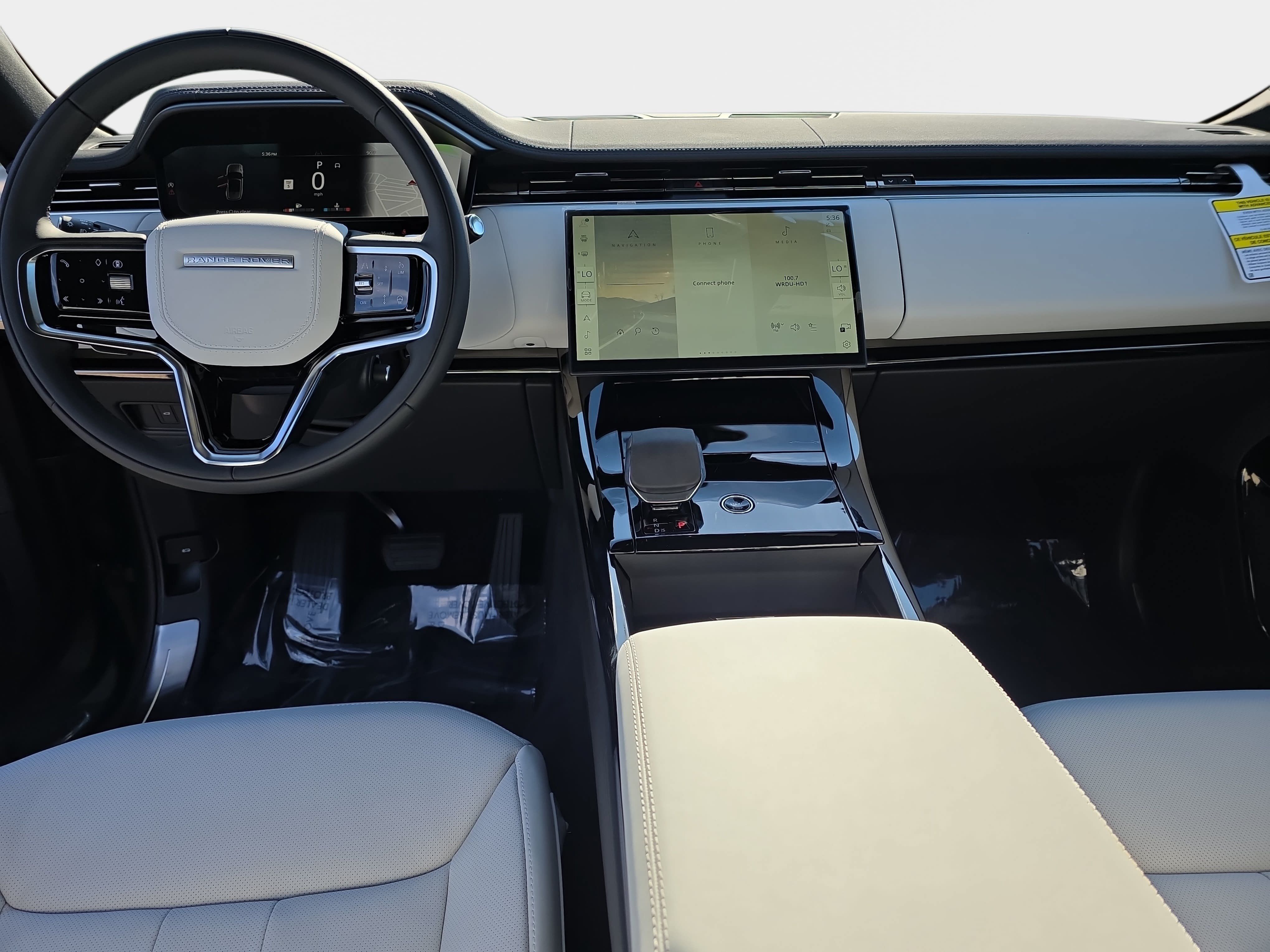 New 2026 Land Rover Range Rover Sport SE AWD/4WD image 9
