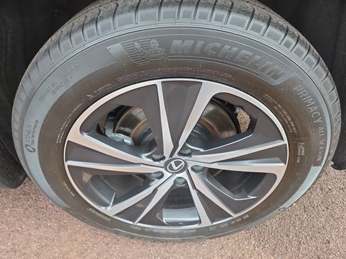 Certified 2024 Lexus RX 350 Premium w/ Accessory Package (Z1) image 11