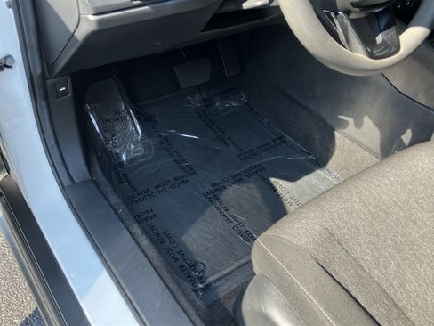 Used 2025 Honda Accord SE image 18