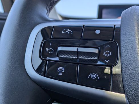 Used 2025 Genesis GV80 2.5T Advanced image 26