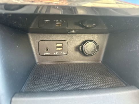 Used 2020 Subaru Forester Premium image 33