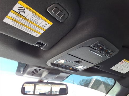 Used 2024 Ford F250 Platinum image 17