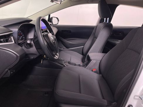 Certified 2025 Toyota Corolla LE FWD image 12