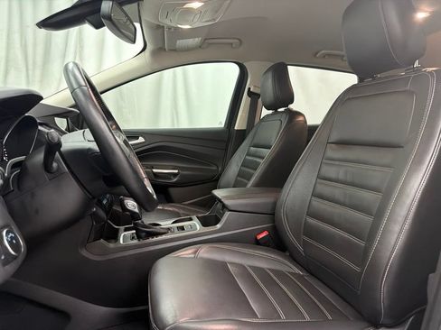 Used 2019 Ford Escape Titanium FWD image 15
