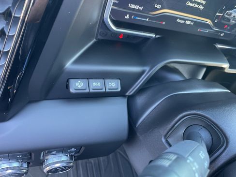 Certified 2024 GMC Sierra 1500 AT4X image 23