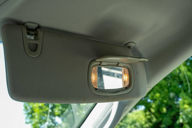 Used 2017 Chrysler Pacifica Touring FWD image 47