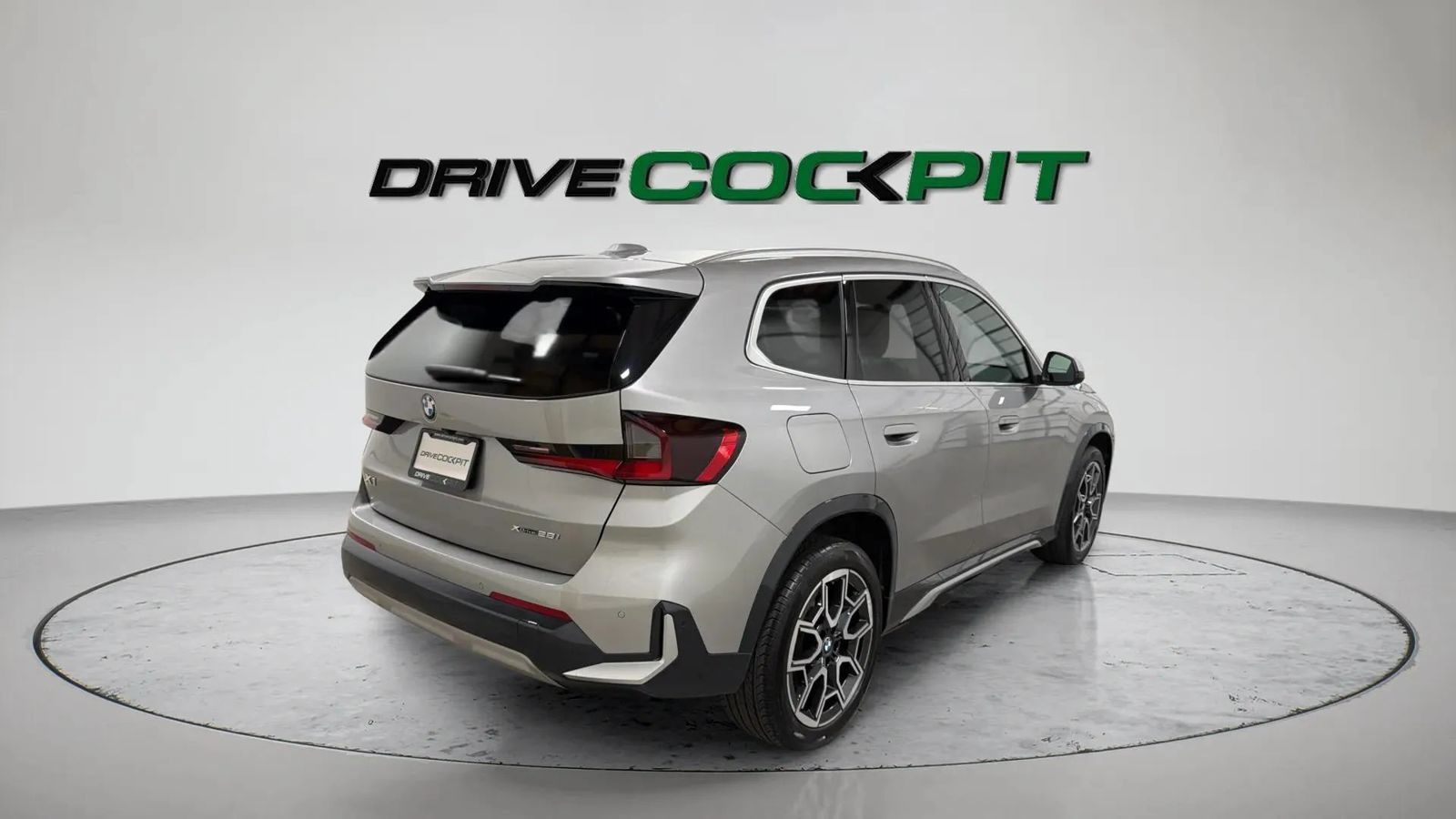Used 2023 BMW X1 xDrive28i w/ Convenience Package AWD/4WD image 7