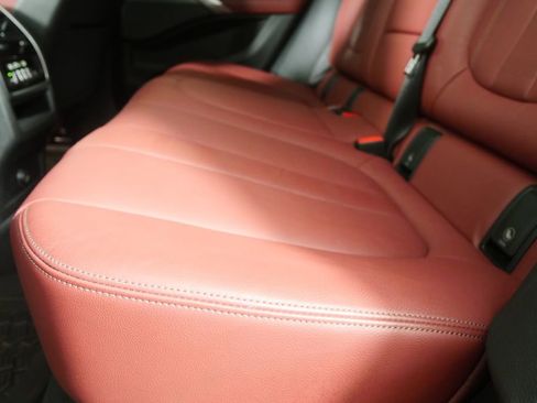 Used 2020 BMW X6 M50i w/ Premium Package image 15