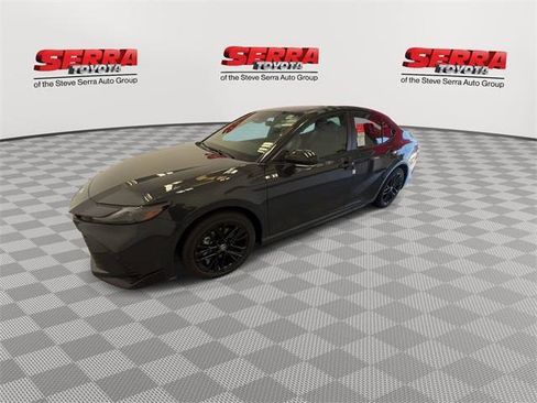 Certified 2025 Toyota Camry SE image 7