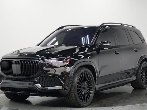 Used 2023 Mercedes-Benz Maybach GLS 600 4MATIC image 5
