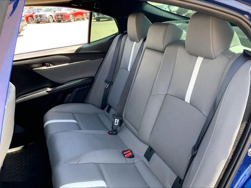 Used 2025 Toyota Camry SE w/ Convenience Package image 21