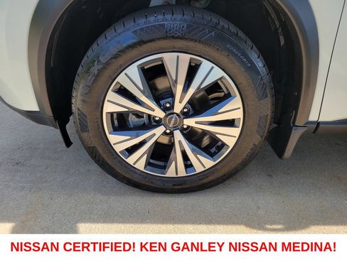 Certified 2023 Nissan Rogue SV AWD/4WD image 18