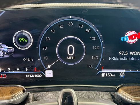 Used 2024 Cadillac Escalade Sport Platinum w/ LPO, ONYX Package image 12