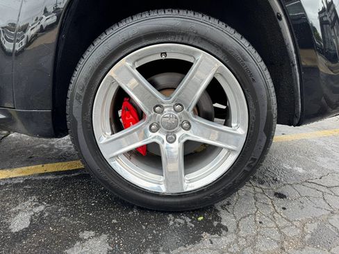 Used 2017 Jeep Grand Cherokee SRT AWD/4WD image 35