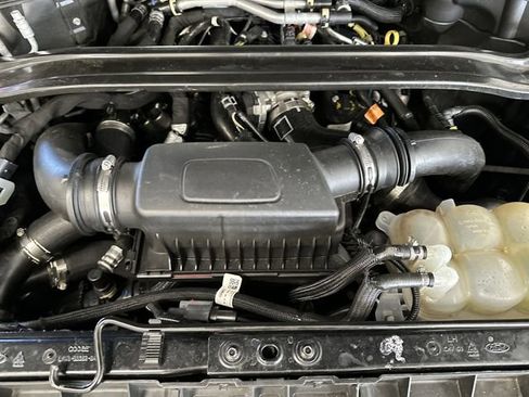 Used 2021 Ford Explorer ST image 43