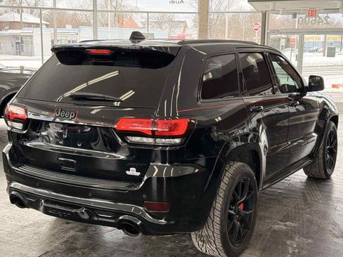 Used 2020 Jeep Grand Cherokee SRT image 10