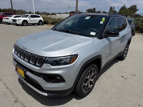 Used 2025 Jeep Compass Limited AWD/4WD image 1
