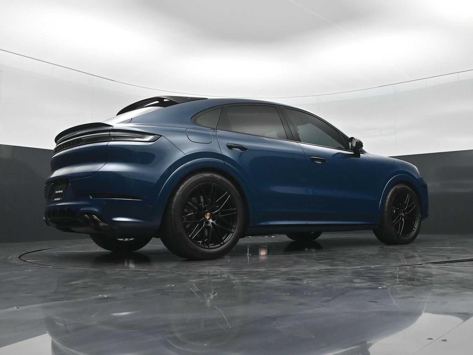 Certified 2026 Porsche Cayenne GTS AWD/4WD image 42
