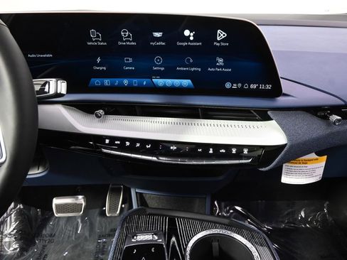 New 2026 Cadillac Optiq Sport 2 AWD/4WD image 26