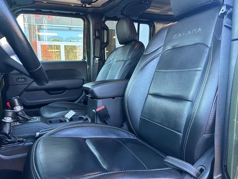Used 2021 Jeep Wrangler Sahara w/ Cold Weather Group image 11