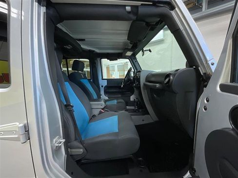 Used 2010 Jeep Wrangler Sport image 19