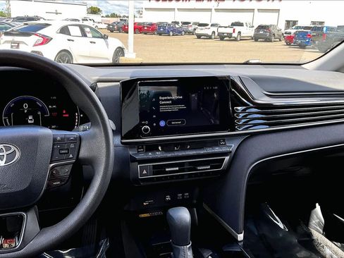 Certified 2025 Toyota Camry LE image 6