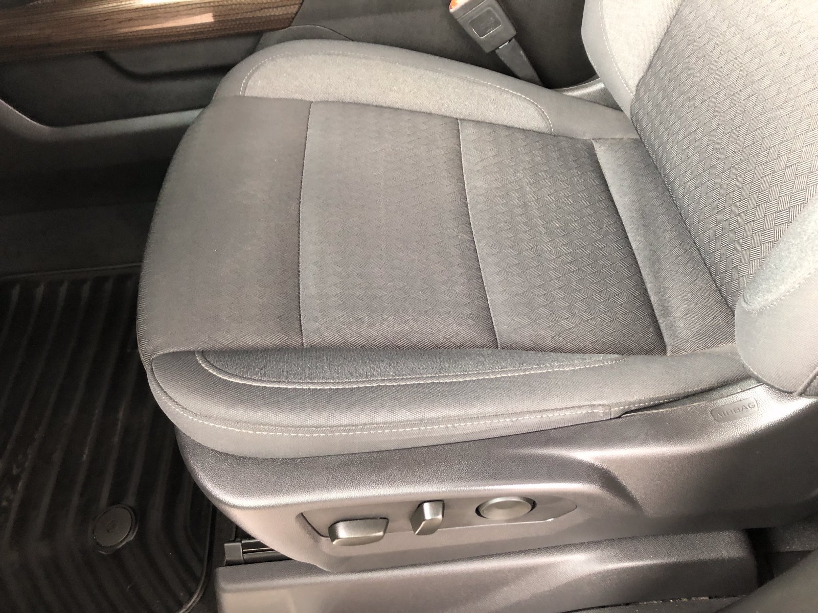 Used 2025 Chevrolet Silverado 1500 RST AWD/4WD image 19