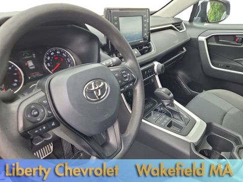 Used 2021 Toyota RAV4 LE w/ Carpet Mat Package (TMS) AWD/4WD image 14