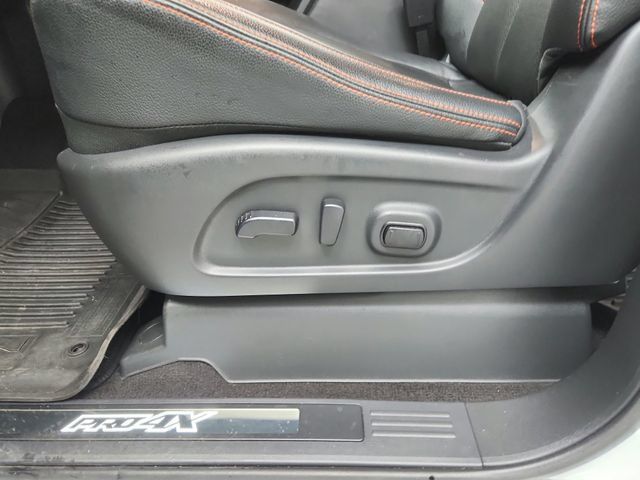 Used 2024 Nissan Titan PRO-4X w/ Pro-4x Convenience Package AWD/4WD image 20