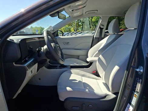Used 2025 Hyundai Kona SEL AWD/4WD image 13
