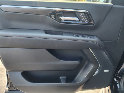 New 2025 Chevrolet Tahoe Premier w/ Sun And Tow Package image 24